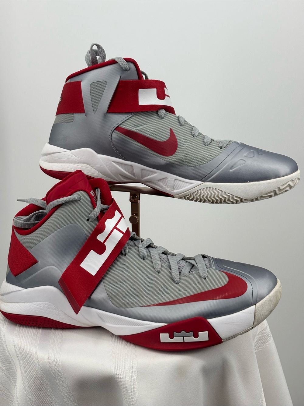 Nike LeBron Zoom Basketball Shoes, Size 14